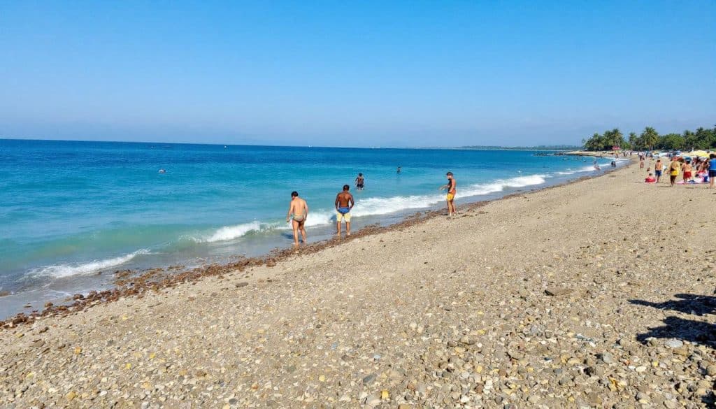 découvrez les incontournables d'annecy pour un séjour inoubliable : paysages magnifiques, activités variées et gastronomie savoureuse vous attendent au cœur de la venise des alpes.